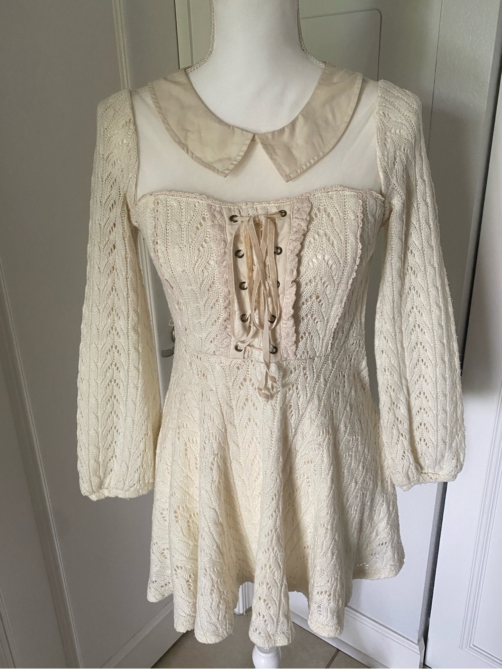 LIZ LISA Lolita Cream Lace-Up Knit Sweater Dress with Peter Pan Collar Japan